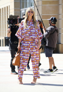 Heidi Klum feet photo thumbnail