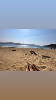 Lily James feet photo thumbnail