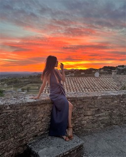 Abigail Spencer feet photo thumbnail