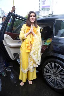 Kriti Sanon feet photo thumbnail