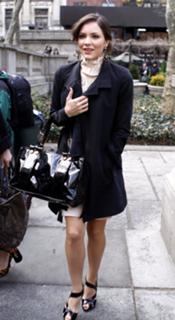 Katharine McPhee feet photo thumbnail