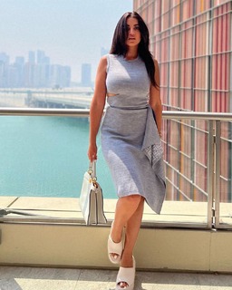 Dorra Zarrouk feet photo thumbnail