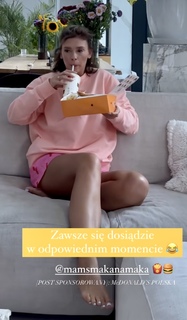 Klaudia Halejcio feet photo thumbnail