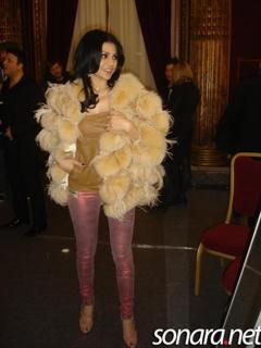 Haifa Wehbe feet photo thumbnail