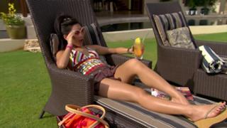 Brenda Song feet photo thumbnail