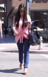 Brenda Song feet photo thumbnail