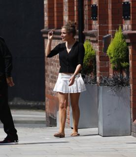 Helen Flanagan feet photo thumbnail