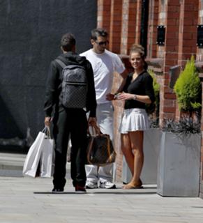 Helen Flanagan feet photo thumbnail