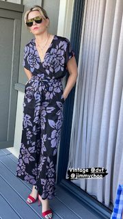 Elizabeth Banks feet photo thumbnail