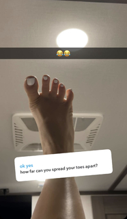 Corinna Kopf feet photo thumbnail
