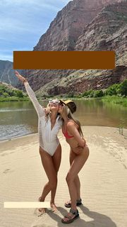 Julianne Hough feet photo thumbnail
