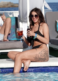 Chloe Ferry feet photo thumbnail
