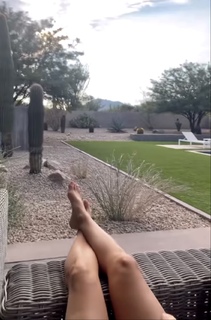 Danica Patrick feet photo thumbnail