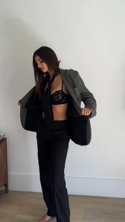 Victoria Justice feet photo thumbnail