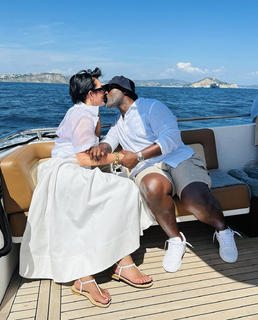 Kris Jenner feet photo 5