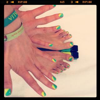Thalía feet photo thumbnail
