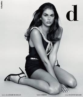 Kaia Gerber feet photo thumbnail