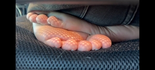Kyle Unfug feet photo thumbnail