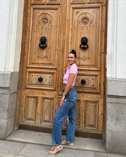 Cristina Pedroche feet photo thumbnail