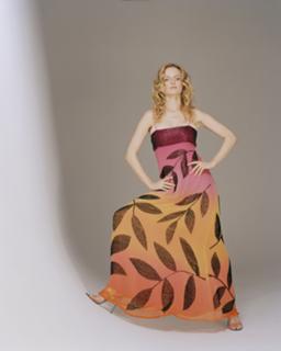 Heather Graham feet photo thumbnail