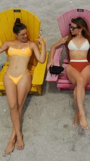 Amanda Cerny feet photo thumbnail