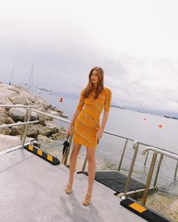Marina Ruy Barbosa feet photo thumbnail