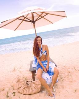 Marina Ruy Barbosa feet photo thumbnail