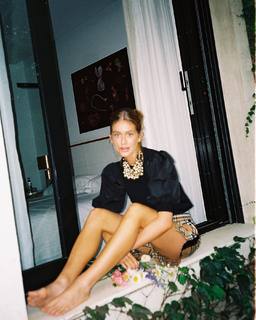 Marina Ruy Barbosa feet photo thumbnail