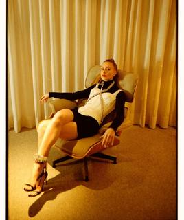 Marina Ruy Barbosa feet photo thumbnail