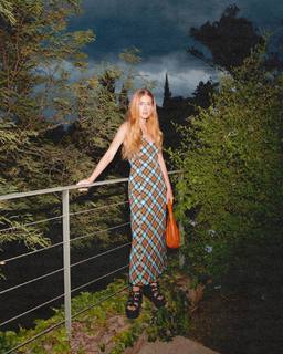 Marina Ruy Barbosa feet photo thumbnail