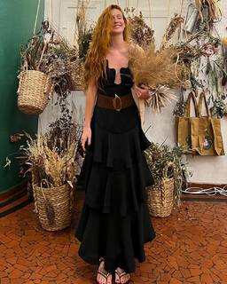 Marina Ruy Barbosa feet photo thumbnail