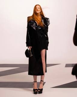 Marina Ruy Barbosa feet photo thumbnail
