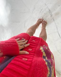 Marina Ruy Barbosa feet photo thumbnail
