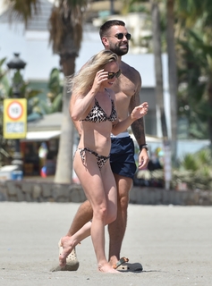 Jorgie Porter feet photo thumbnail