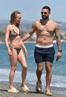 Jorgie Porter feet photo thumbnail