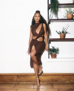 La La Anthony feet photo thumbnail