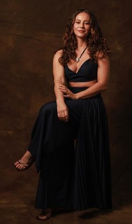 Paolla Oliveira feet photo thumbnail