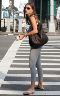 Sofía Vergara feet photo thumbnail