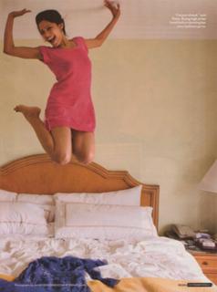 Freida Pinto feet photo thumbnail