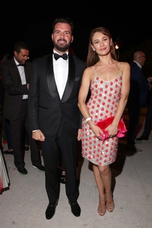 Olga Kurylenko feet photo thumbnail