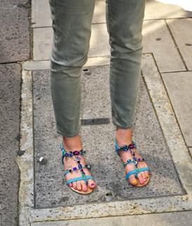 Joss Stone feet photo thumbnail