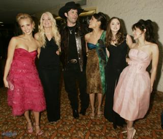 Brittany Murphy feet photo thumbnail
