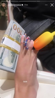 Josie Marie Canseco feet photo thumbnail