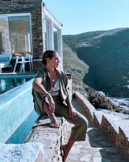 Athina Oikonomakou feet photo thumbnail