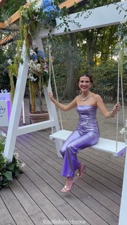 Millie Bobby Brown feet photo thumbnail