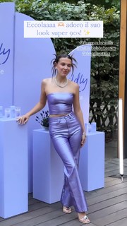 Millie Bobby Brown feet photo thumbnail