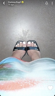 Corinna Kopf feet photo thumbnail