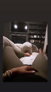 Tia Mowry feet photo thumbnail