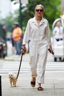 Naomi Watts feet photo thumbnail
