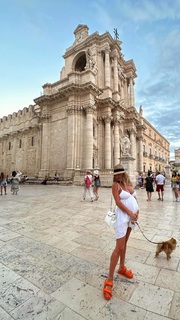 Diletta Leotta feet photo thumbnail